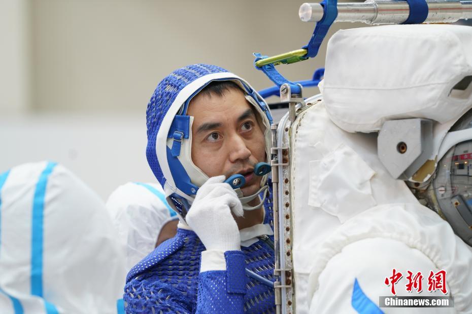 Galeria: treinamento da tripula??o da miss?o Shenzhou-13