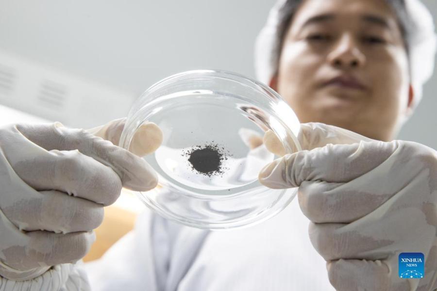 Miss?o Chang'e-5 da China oferece novas percep??es sobre a evolu??o da Lua