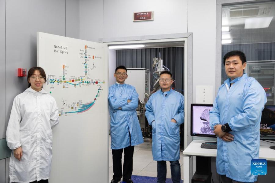 Miss?o Chang'e-5 da China oferece novas percep??es sobre a evolu??o da Lua