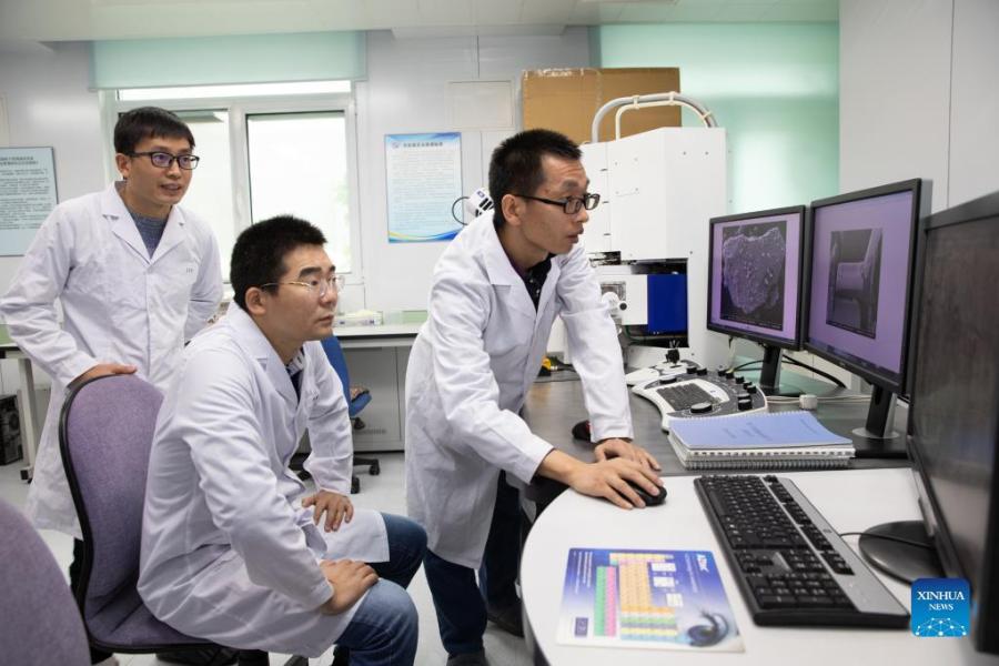 Miss?o Chang'e-5 da China oferece novas percep??es sobre a evolu??o da Lua