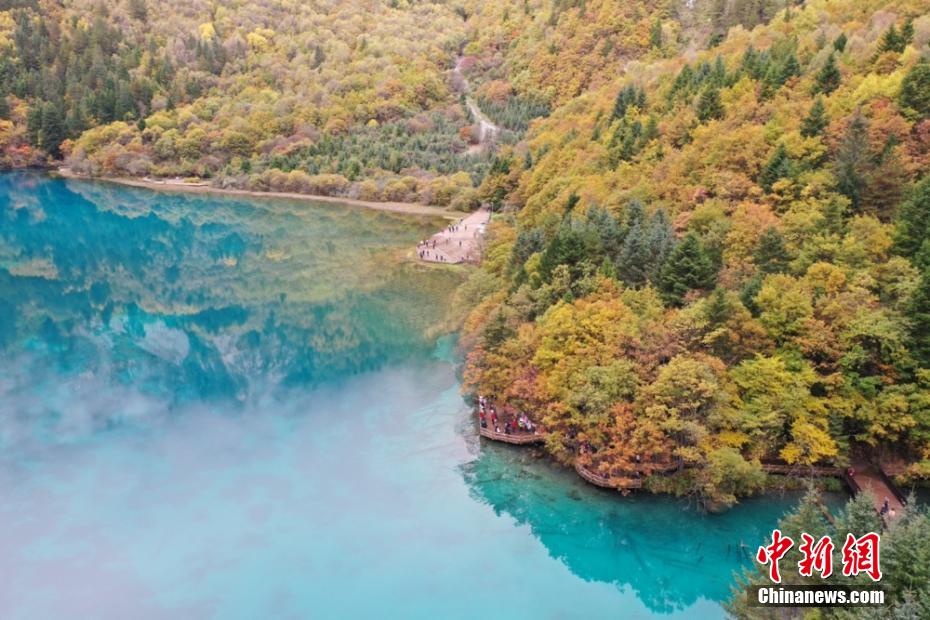 Galeria: outono revela o colorido de Jiuzhaigou, sudoeste da China