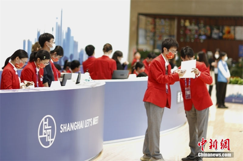 Centro de imprensa da CIIE é aberto oficialmente