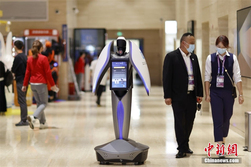 Centro de imprensa da CIIE é aberto oficialmente