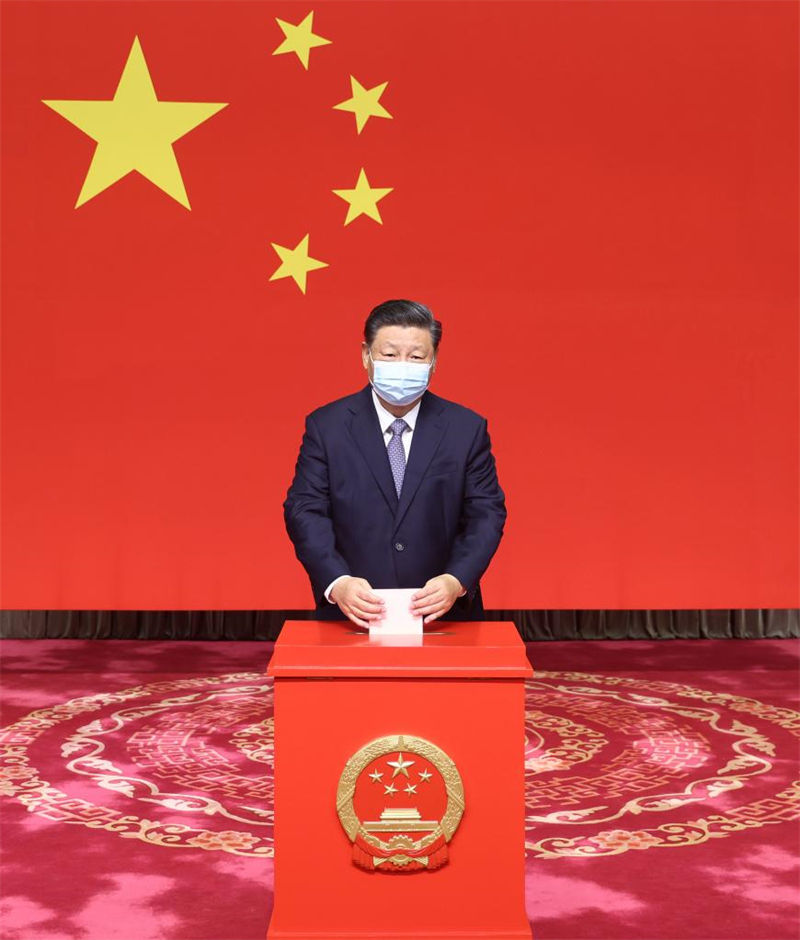Xi Jinping vota na elei??o legislativa local em Beijing