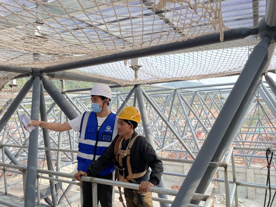 Terminada quinta esta??o na linha ferroviária China-Laos