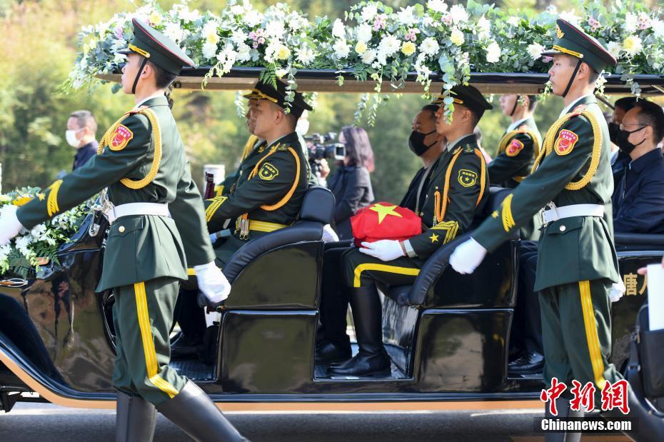 Cerim?nia de enterro do acadêmico Yuan Longping foi realizada em Changsha