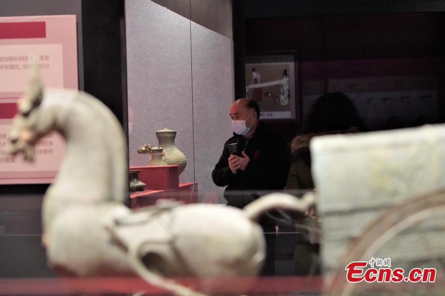 204 relíquias de bronze s?o exibidas no Museu Guizhou