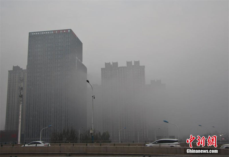 China: muitos lugares sofrem com denso nevoeiro 