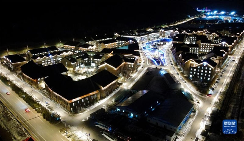 Beijing 2022: Vila Olímpica de Inverno de Zhangjiakou é iluminada pela primeira vez   