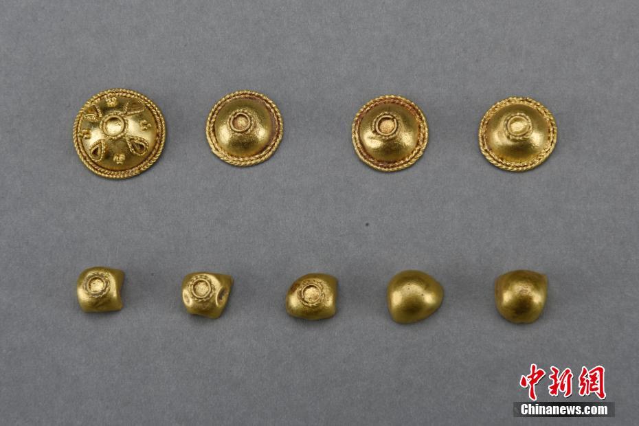 Shaanxi: jóias de ouro do estrangeiro s?o encontradas no túmulo do Reino Qin 