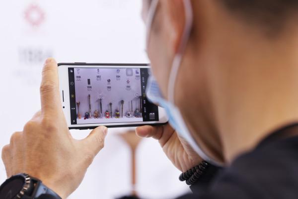 Exposi??o de importa??o de mercadorias e equipamentos esportivos é realizada no sul da China