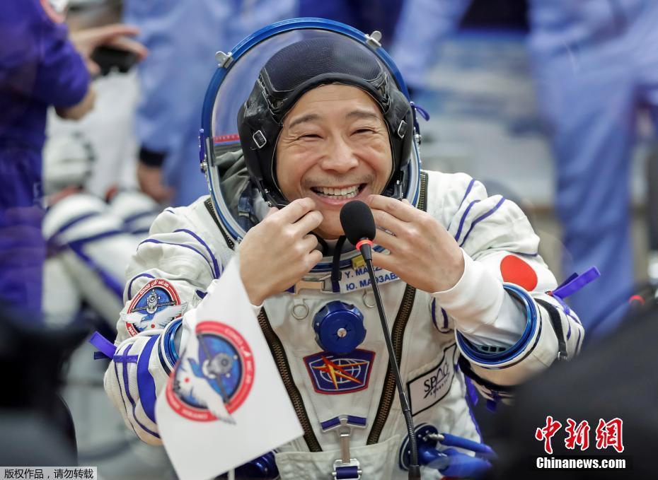 Rússia lan?a nave espacial tripulada com jornalista e turistas a bordo para Esta??o Espacial Internacional 