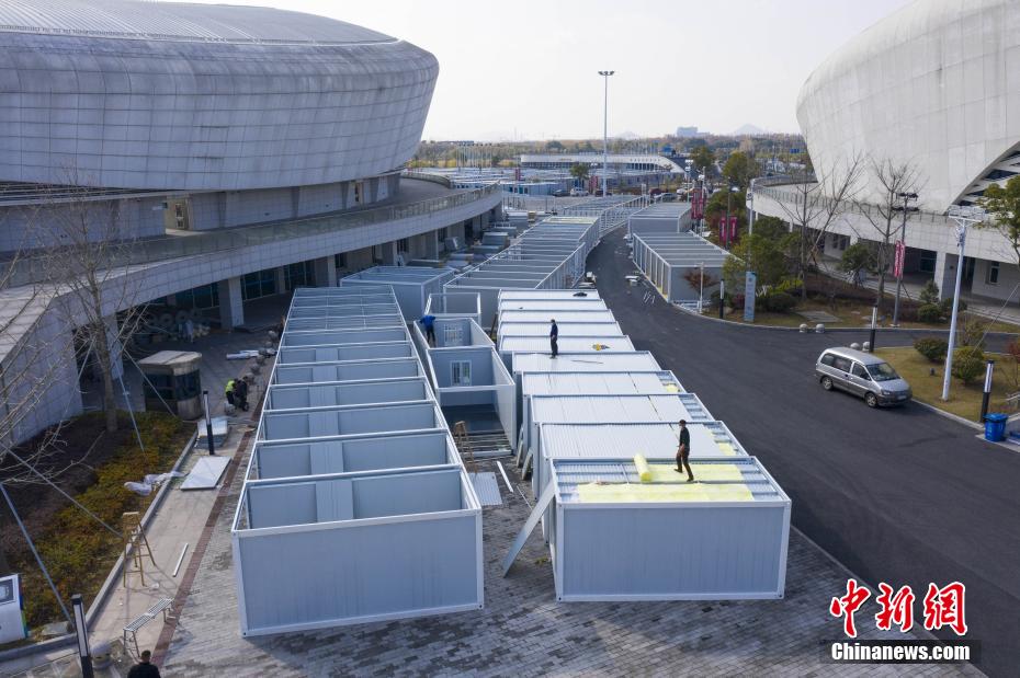 Zhejiang: constru??o de isolamento temporário está em andamento  