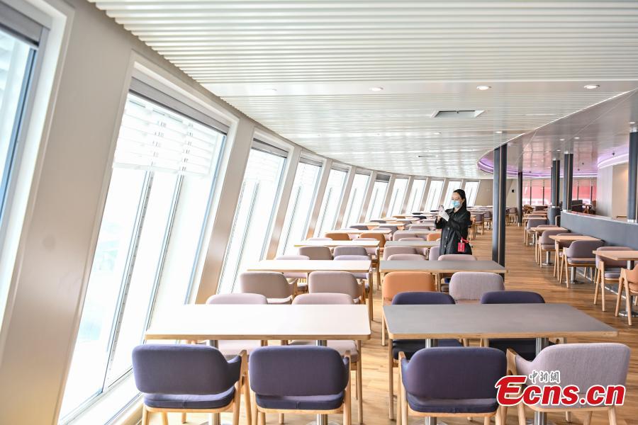 Navio ro-ro luxuoso de passageiros partirá para Europa  