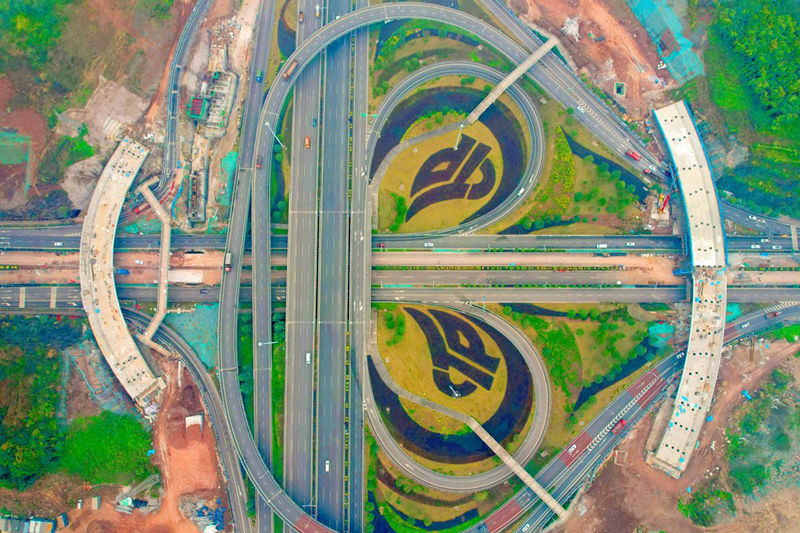 Rosto do Rei Macaco aparece em entroncamento rodoviário em Chongqing