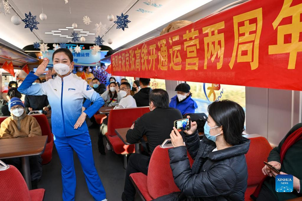 Ferrovia de alta velocidade Beijing-Zhangjiakou celebra 2o aniversário