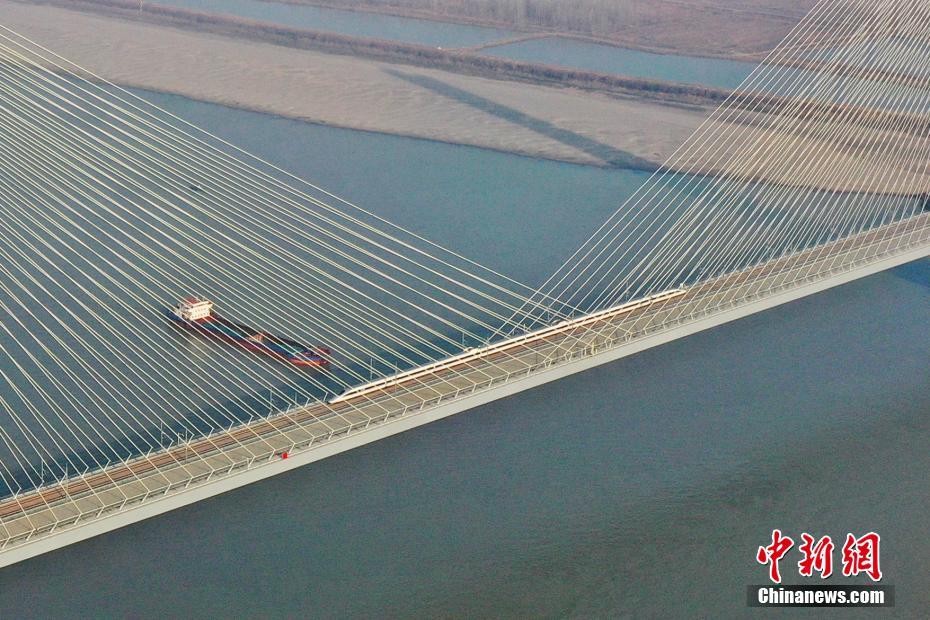 Extens?o operacional ferroviária de alta velocidade da China ultrapassa 40.000 quil?metros