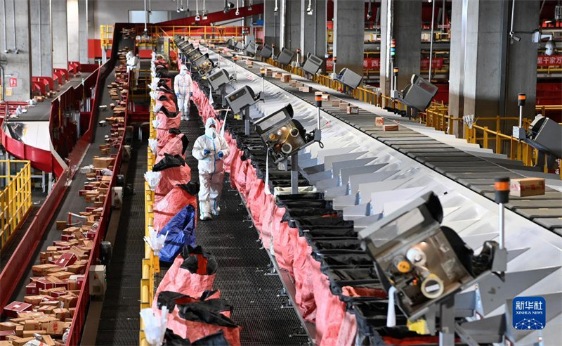 Opera??o da indústria de entregas expressas de Xi′an está em retomada