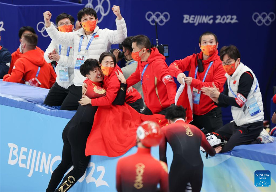 Beijing 2022: patinador chinês Ren Ziwei ganha ouro na patina??o de velocidade de pista curta de 1000m masculino