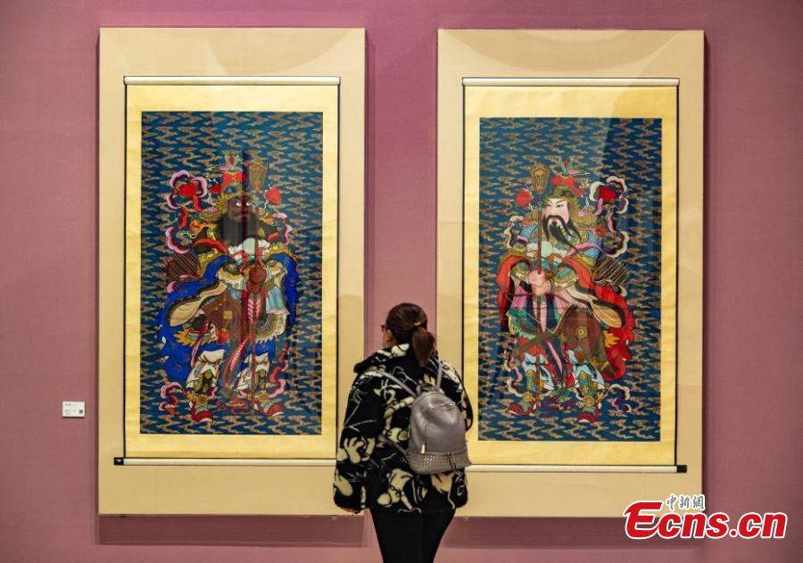 Exposi??o de artesanato tradicional chinês é inaugurada em Beijing