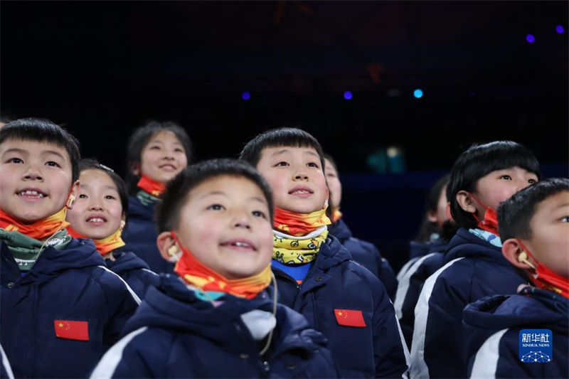 Beijing 2022: can??o infantil das crian?as das montanhas conectam o mundo