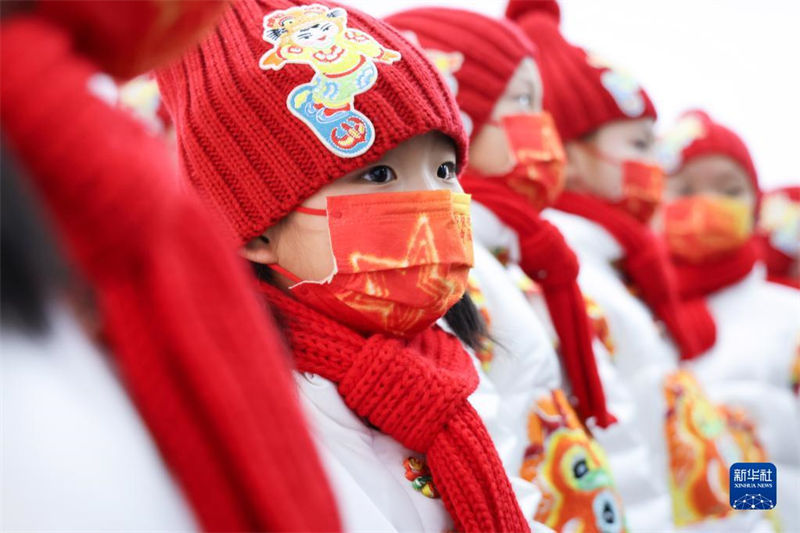 Beijing 2022: can??o infantil das crian?as das montanhas conectam o mundo