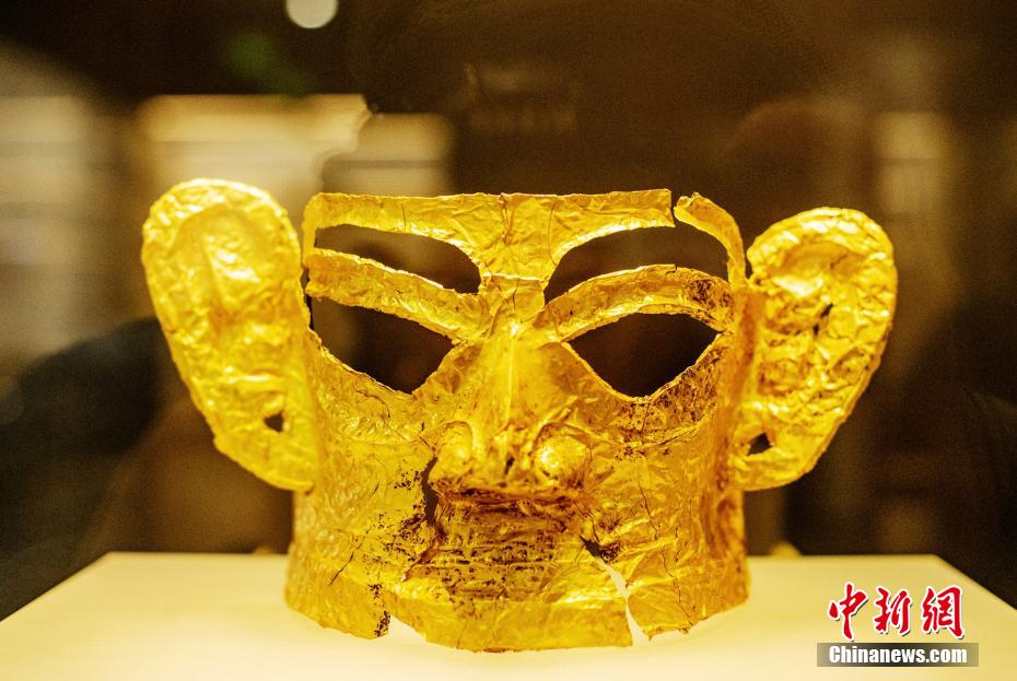 Sichuan:“máscara de bronze” de Sanxingdui está oficialmente à disposi??o do público