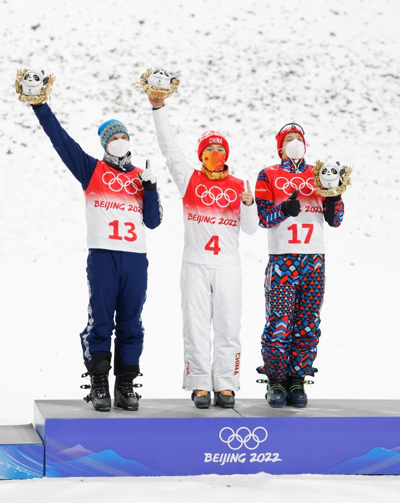 Beijing 2022: Qi da China ganha ouro nos aéreos masculinos de esqui estilo livre