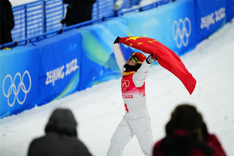 Beijing 2022: Qi da China ganha ouro nos aéreos masculinos de esqui estilo livre
