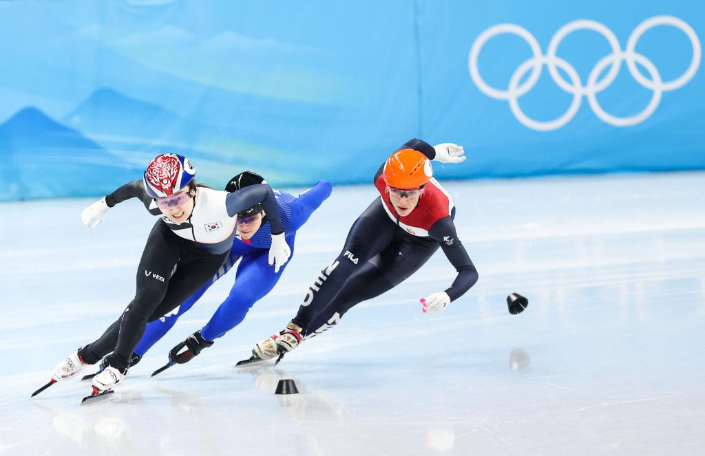 Choi, da Coreia do Sul, defende título feminino de patina??o de velocidade em pista curta de 1.500m em Beijing 2022