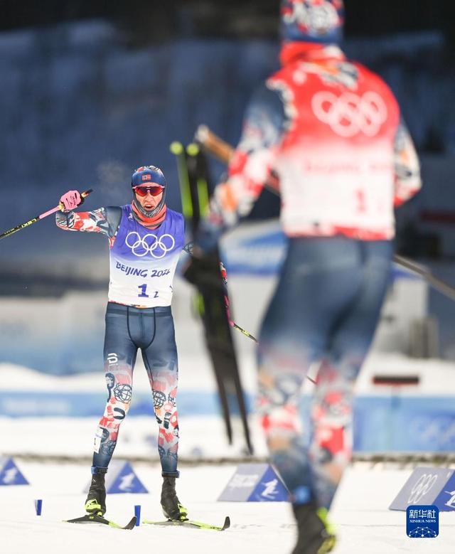 Noruega conquista ouro no sprint clássico por equipes masculino do esqui cross-country em Beijing 2022