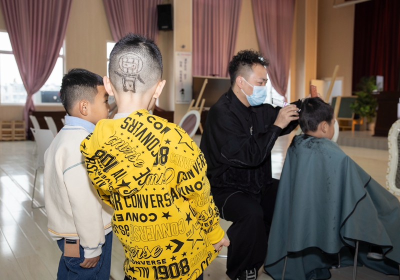 Chineses celebram o festival tradicional Longtaitou