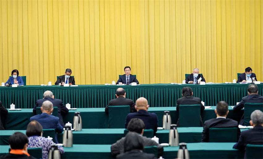 Líderes chineses participam de discuss?es com conselheiros políticos