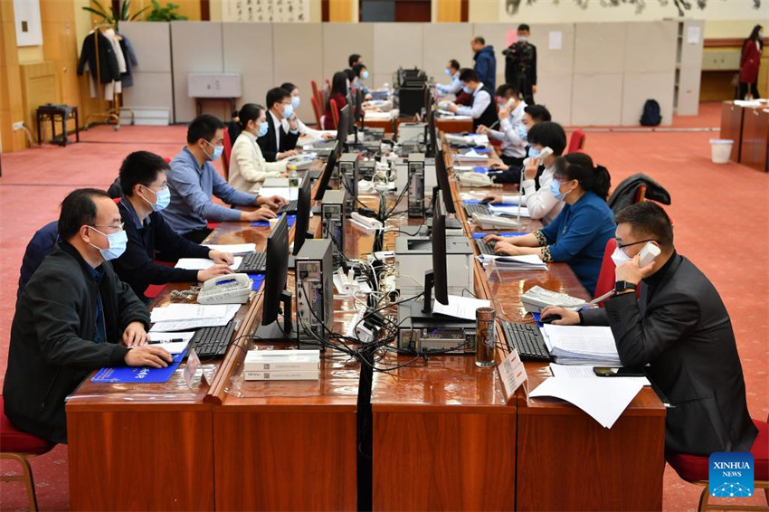 Legisladores chineses apresentam 487 propostas à sess?o legislativa anual