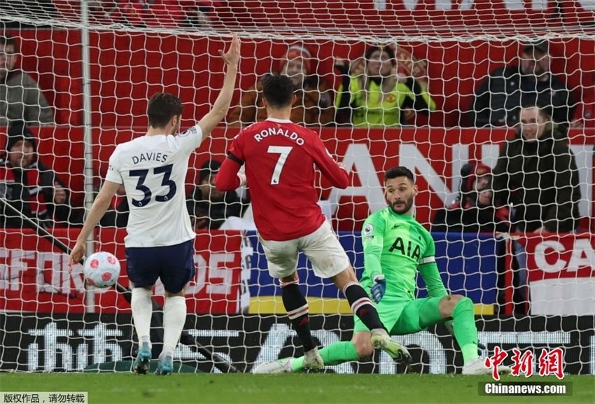 Cristiano Ronaldo reivindica recorde de artilheiro de todos os tempos com 807 gols