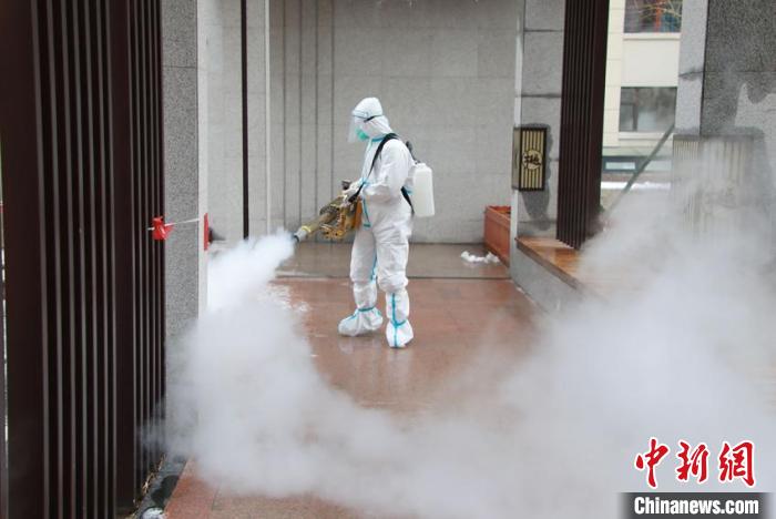 Changchun realiza trabalho de desinfe??o em áreas-chaves