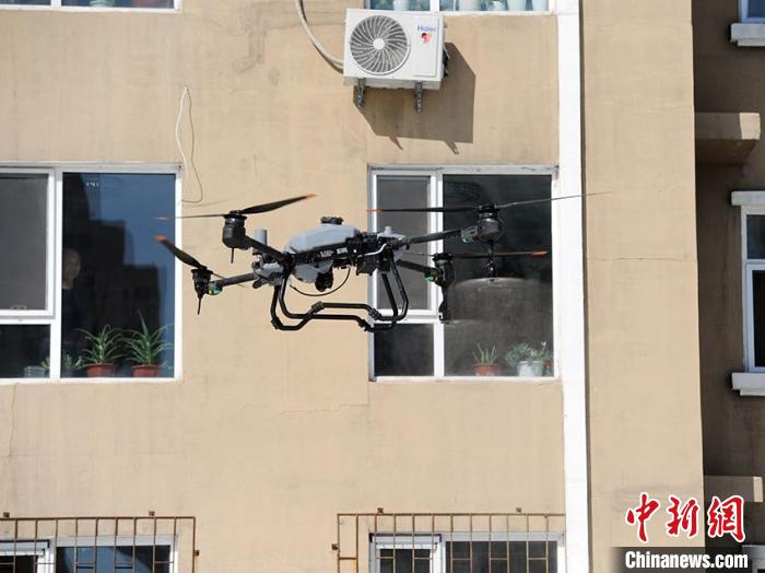 Changchun: desinfe??o com drones ajudar a prevenir epidemias em áreas residenciais