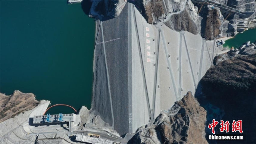 China: usina hidrelétrica mais alta entra em opera??o com altitude média de 3.000 metros