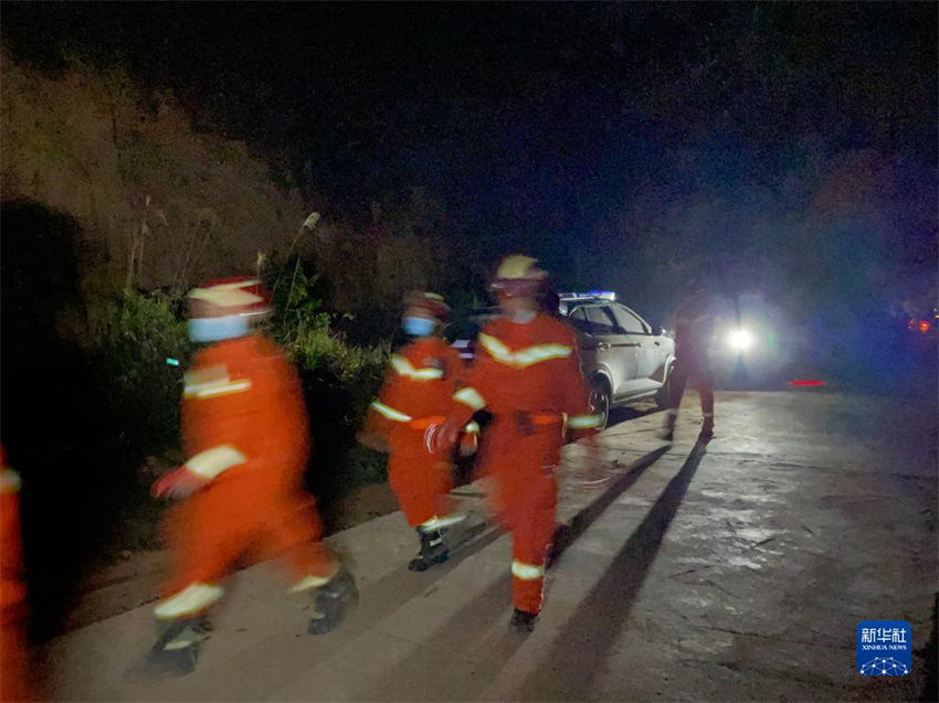 Guangxi forma comando temporário para resgate de queda de avi?o
