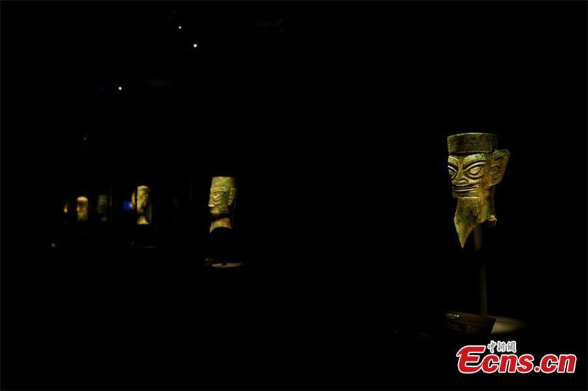 Sal?o recém-renovado do Museu de Sanxingdui aberto ao público