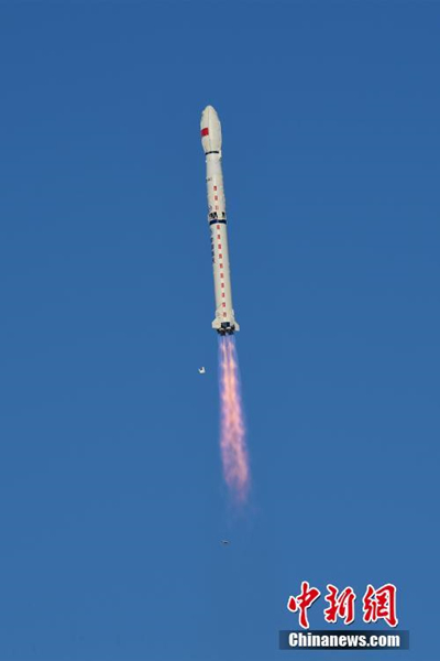 China lan?a com sucesso satélite Gaofen-3 03