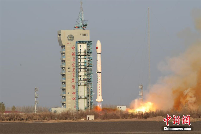 China lan?a com sucesso satélite Gaofen-3 03