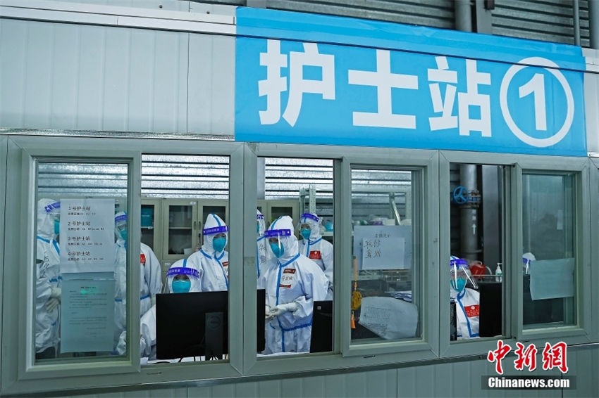 Galeria: hospital de campanha do Centro Nacional de Exposi??es de Shanghai