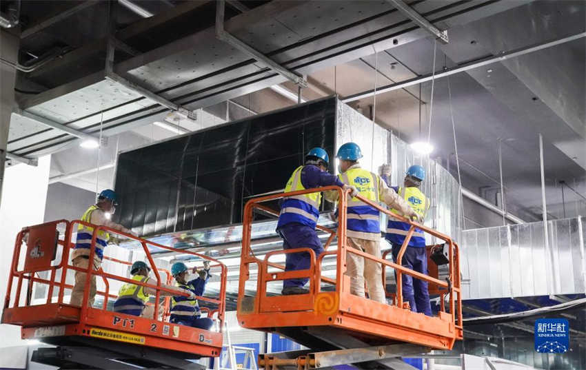 Galeria: hospital de campanha do Centro Nacional de Exposi??es de Shanghai durante a madrugada