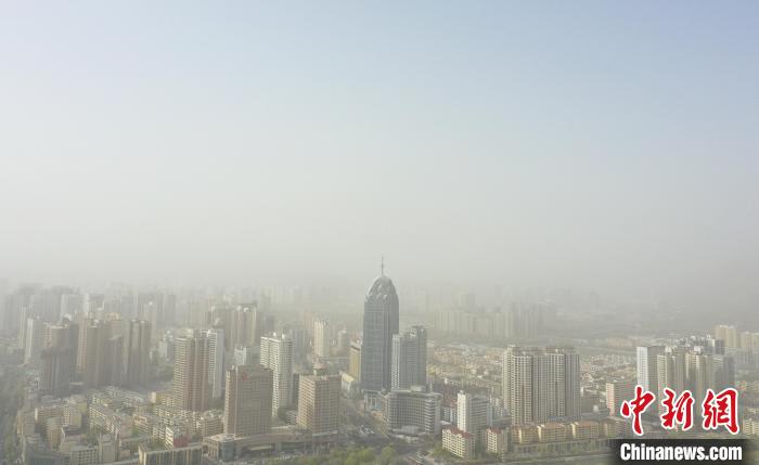 Tempestade de areia atinge noroeste da China