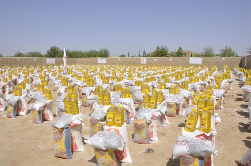 1.000 famílias recebem ajuda humanitária no norte do Afeganist?o