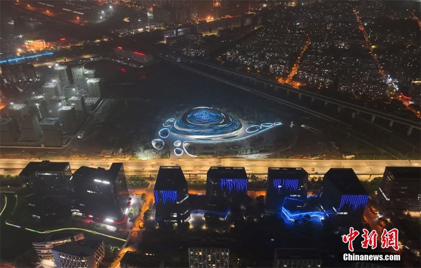 Galeria: vista noturna do local de esportes eletr?nicos dos Jogos Asiáticos de Hangzhou 2022