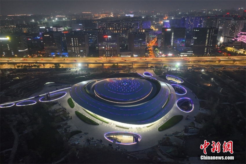 Galeria: vista noturna do local de esportes eletr?nicos dos Jogos Asiáticos de Hangzhou 2022