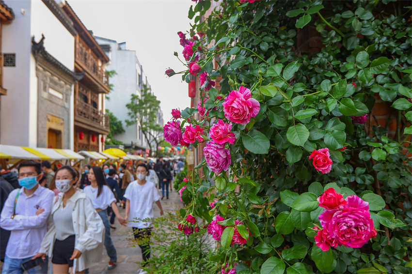 China registra 160 milh?es de viagens turísticas domésticas durante o feriado do Dia do Trabalho