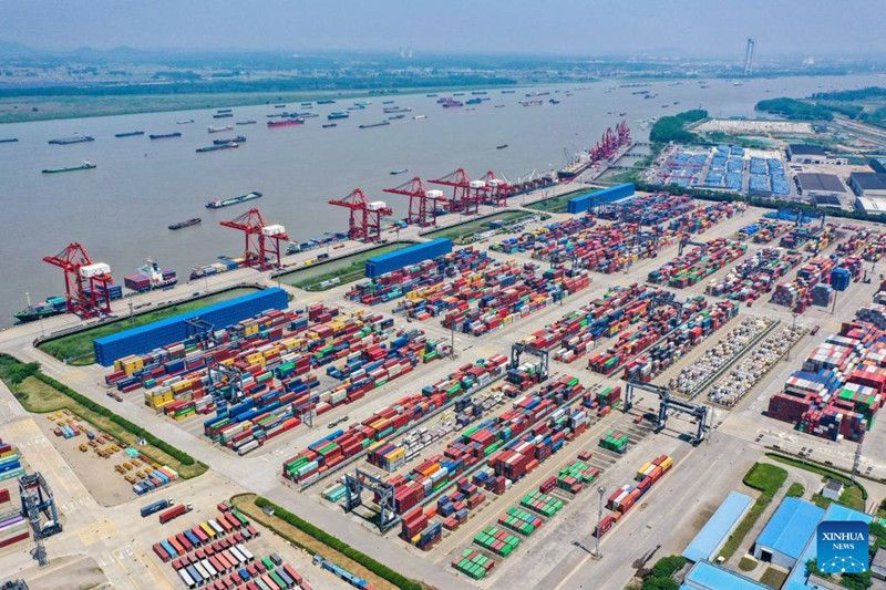 Grupo Jiangsu Port garante estabilidade da cadeia industrial e de abastecimento